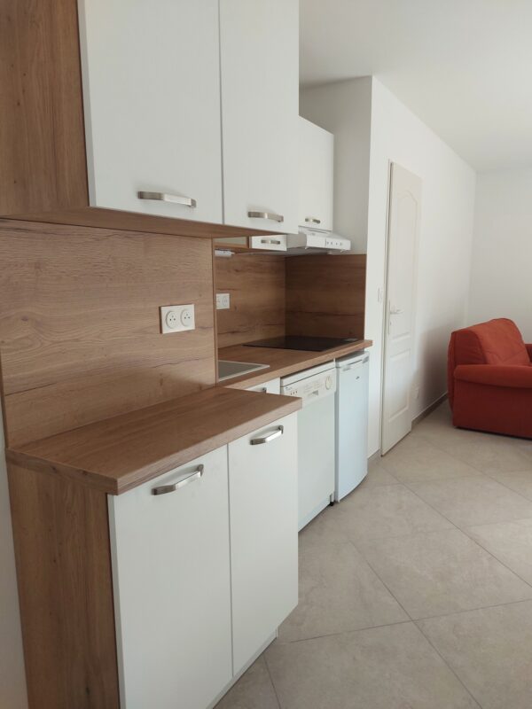 Rénovation complète d’un appartement à Wissant par VF HOME DESIGN